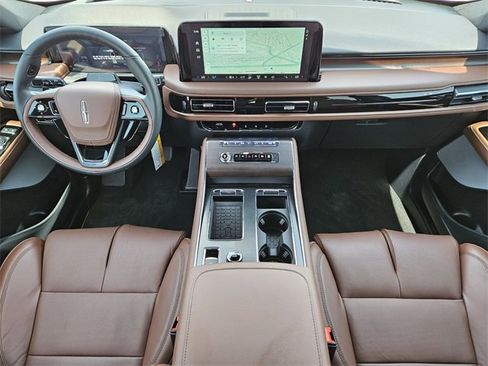 New 2025 Lincoln Aviator Reserve w/ Luxury Package image 24