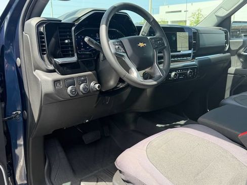 Used 2023 Chevrolet Silverado 1500 LT w/ Protection Package RWD image 11