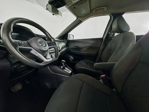 Used 2020 Nissan Kicks S image 21