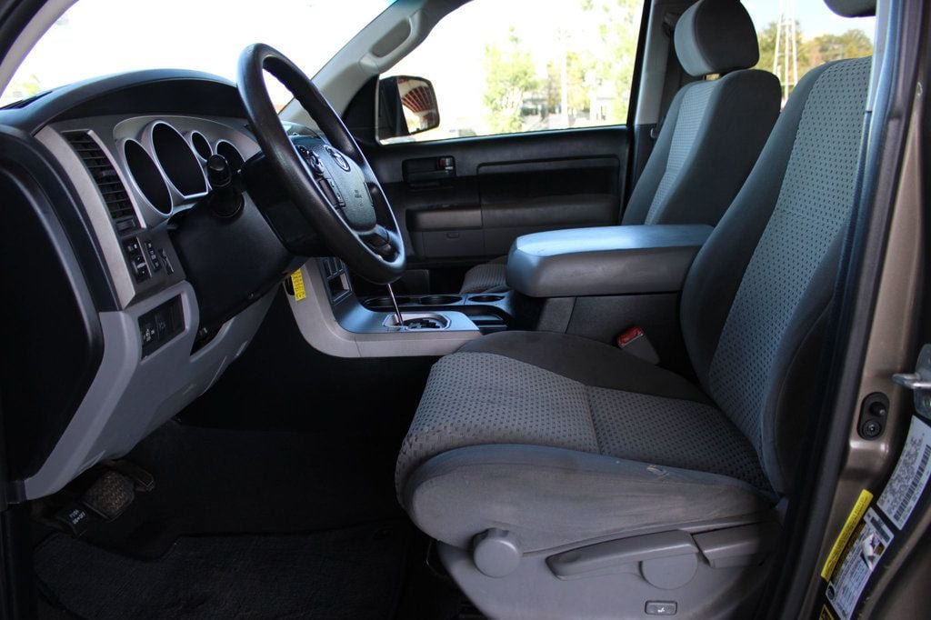 Used 2013 Toyota Tundra 2WD CrewMax w/ Tow Pkg image 10