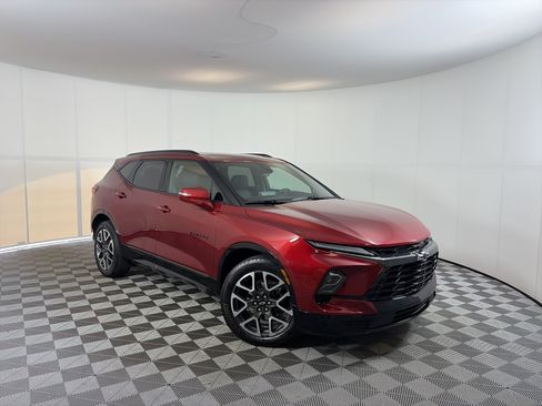 Certified 2023 Chevrolet Blazer RS w/ Driver Confidence II Package AWD/4WD image 1