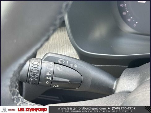 Used 2023 Volvo XC40 B5 Ultimate w/ Climate Package AWD/4WD image 27