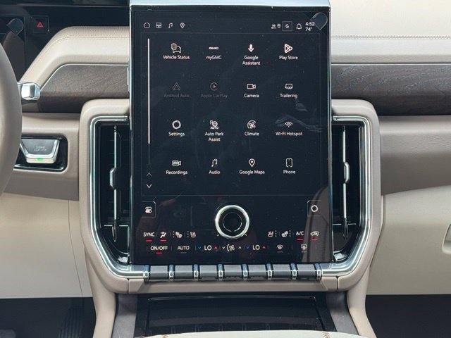 New 2026 GMC Yukon Denali w/ Denali Reserve Package AWD/4WD image 14