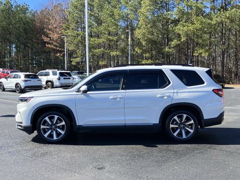 Certified 2023 Honda Pilot Elite image 7