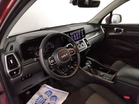 Used 2022 Kia Sorento LX image 28