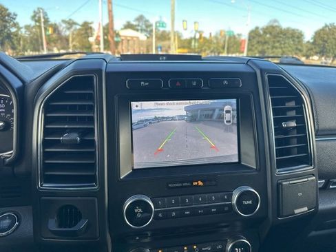 Used 2018 Ford Expedition Limited w/ Equipment Group 301A image 16