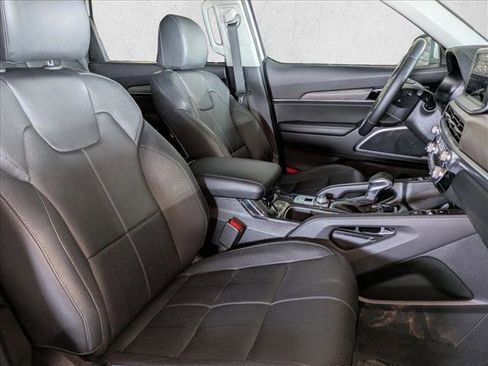 Used 2022 Kia Telluride EX image 23