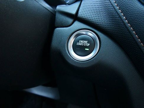 Used 2022 Chevrolet Equinox Premier FWD image 25