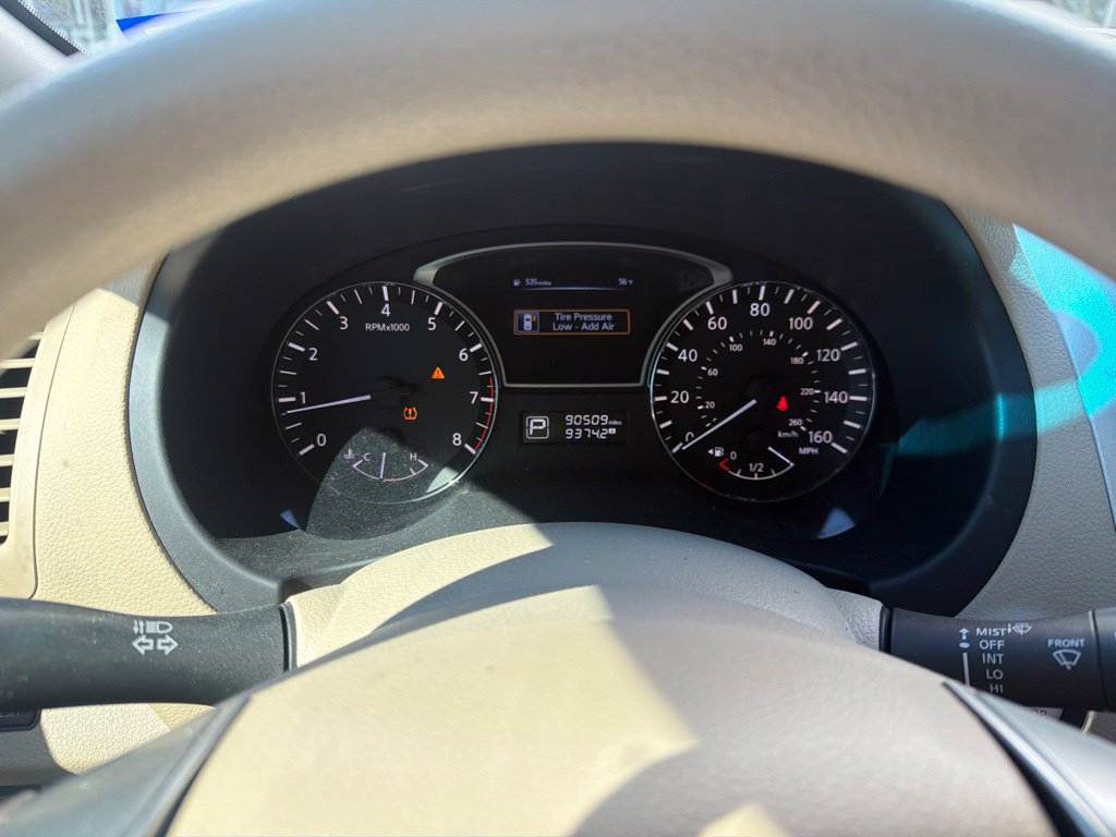 Used 2014 Nissan Altima 2.5 S FWD image 2