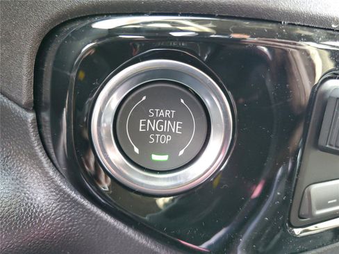 New 2026 GMC Sierra 1500 SLT w/ SLT Premium Package image 30