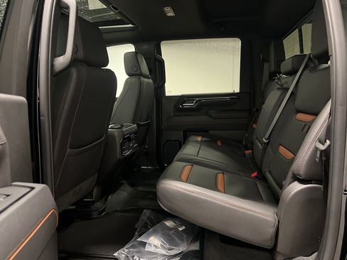 Certified 2025 GMC Sierra 2500 AT4 w/ AT4 Premium Plus Package image 11