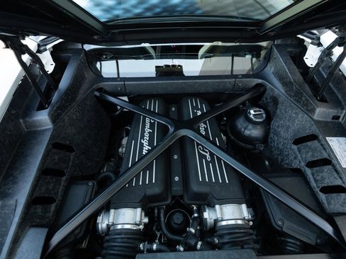 Used 2016 Lamborghini Huracan LP 610-4 image 75