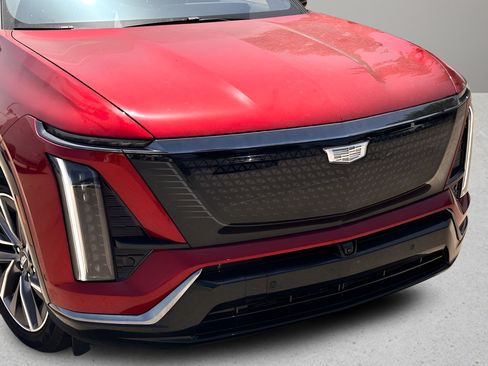 Used 2026 Cadillac Vistiq Sport w/ LPO, Floor Liner Package AWD/4WD image 30
