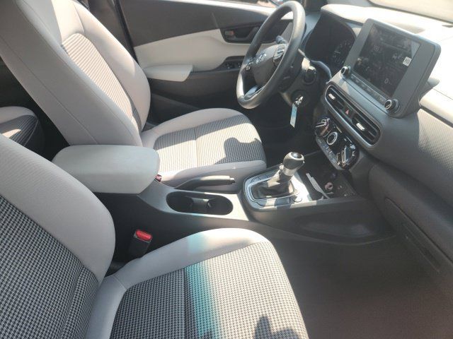 Used 2023 Hyundai Kona SE w/ Cargo Package AWD/4WD image 8