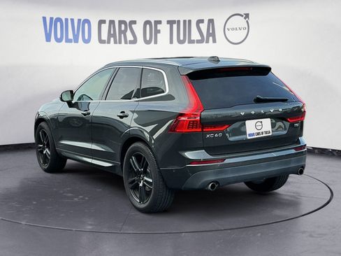 Used 2019 Volvo XC60 T5 Momentum w/ Multimedia Package AWD/4WD image 3