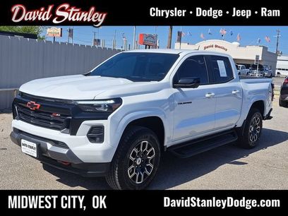 Used 2024 Chevrolet Colorado Z71 w/ Z71 Convenience Package 2