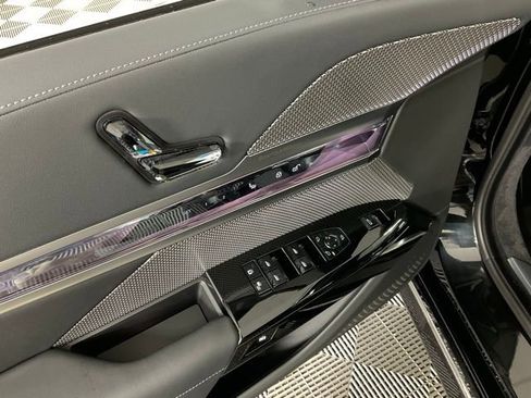Used 2024 BMW i7 eDrive50 RWD image 31