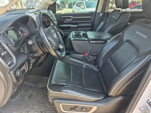 Used 2021 RAM 1500 Laramie AWD/4WD image 17
