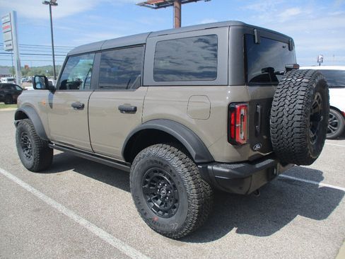 New 2026 Ford Bronco Badlands AWD/4WD image 19