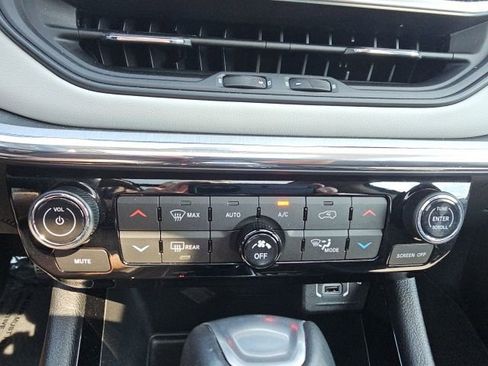 Used 2022 Jeep Compass Limited w/ Sun and Sound Group image 42