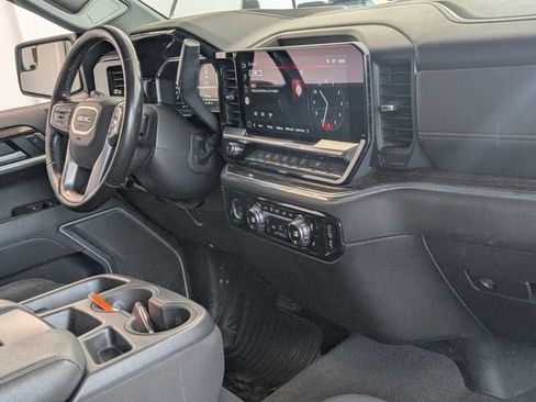 Used 2022 GMC Sierra 1500 Elevation image 18