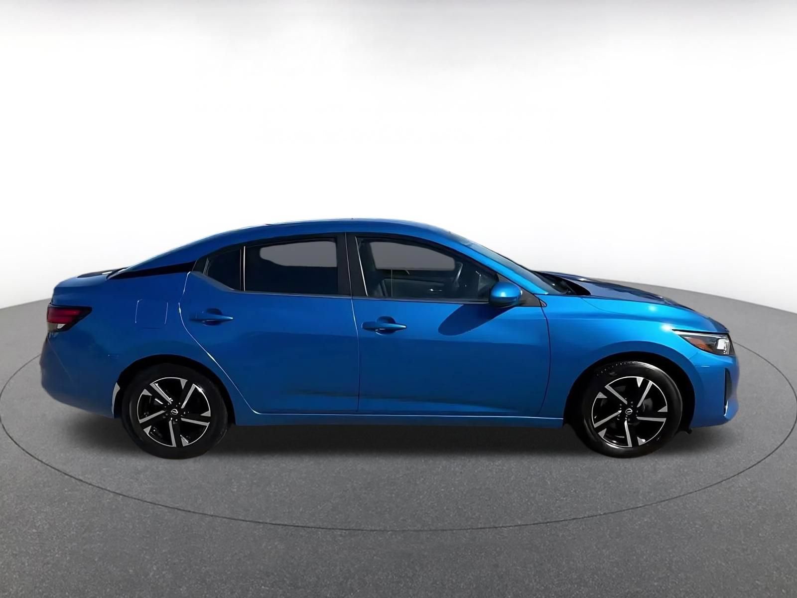 Used 2025 Nissan Sentra SV FWD image 15