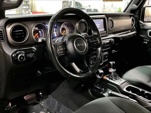 Used 2018 Jeep Wrangler Unlimited Sport S image 17