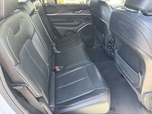 Used 2023 Jeep Grand Cherokee 4WD 4xe w/ Luxury Tech Group II image 21