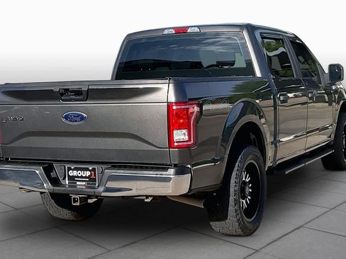 Used 2017 Ford F150 XL w/ Equipment Group 101A Mid AWD/4WD image 13
