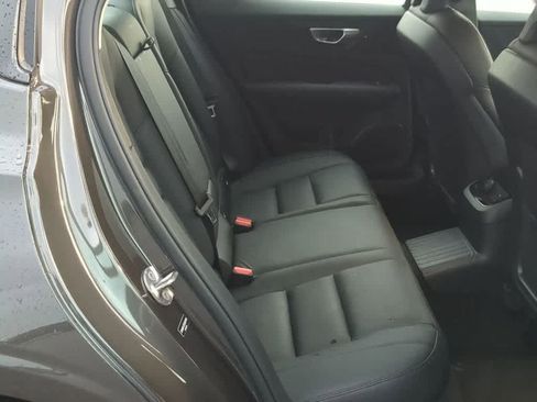 Certified 2025 Volvo S60 T8 Plus AWD/4WD image 19