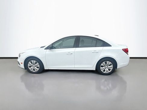 Used 2015 Chevrolet Cruze LS image 5