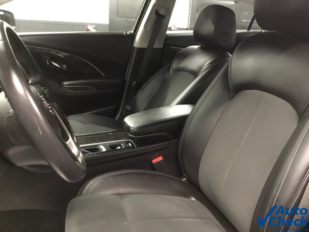 Used 2016 Buick LaCrosse FWD image 24