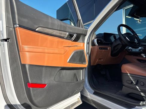 Certified 2025 Kia Telluride EX X-Line AWD/4WD image 8