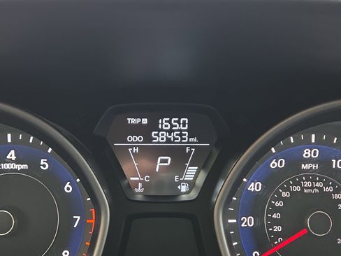 Used 2013 Hyundai Elantra GLS w/ Preferred Pkg image 21