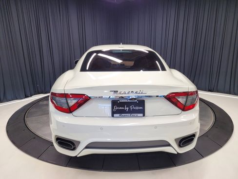 Used 2018 Maserati GranTurismo Sport image 11