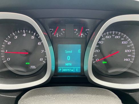 Used 2012 Chevrolet Equinox LS image 35