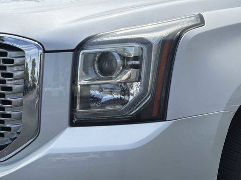 Used 2017 GMC Yukon Denali w/ Open Road Package AWD/4WD image 33