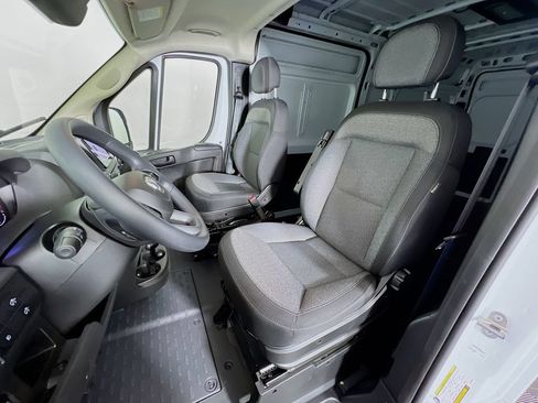 New 2026 RAM ProMaster 3500 w/ Convenience Group FWD image 19