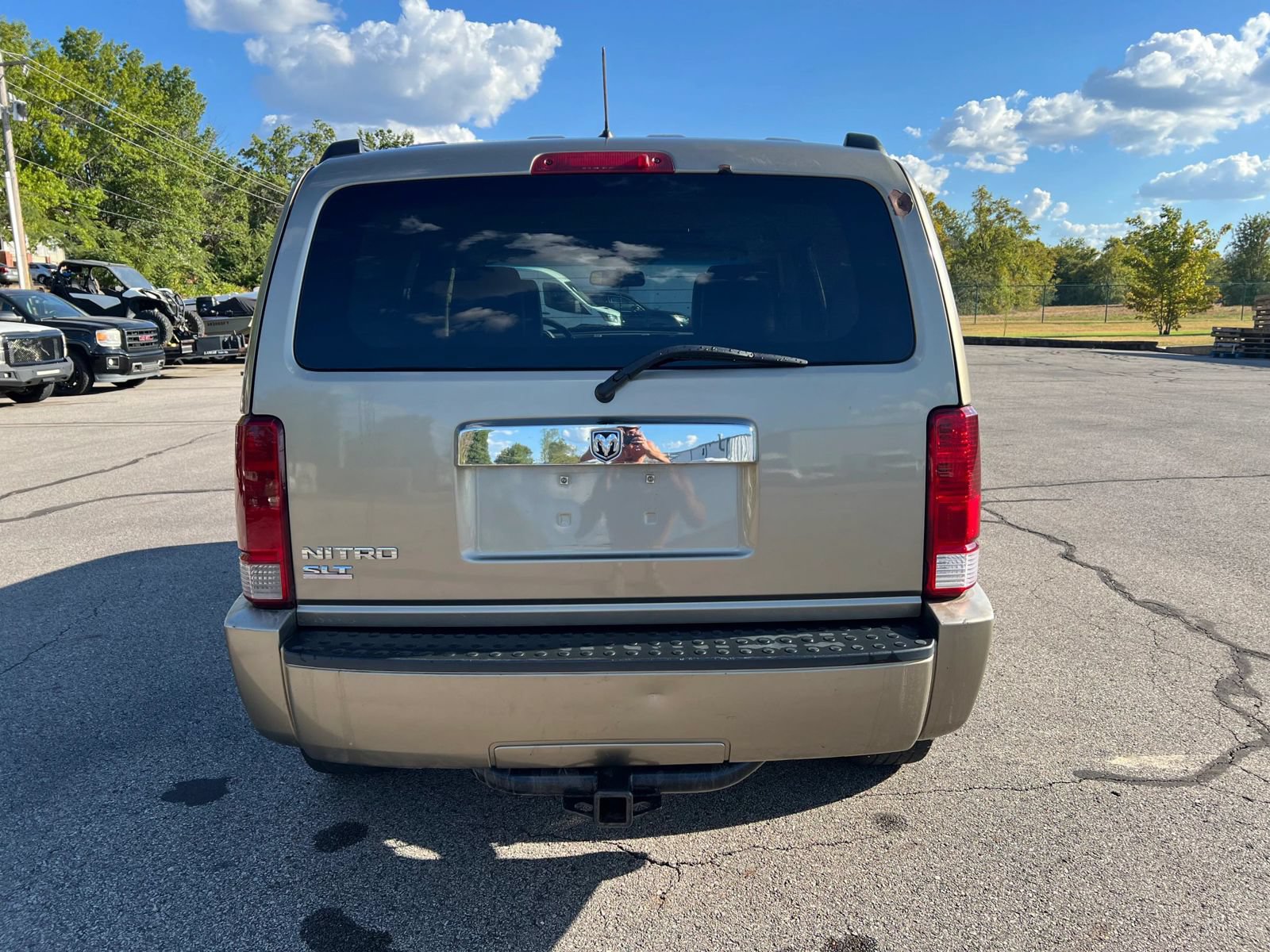 Used 2007 Dodge Nitro SLT RWD image 4