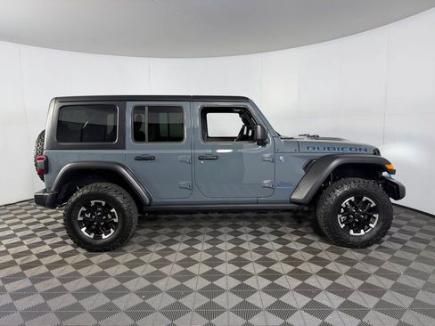 Used 2025 Jeep Wrangler Unlimited Rubicon 4xe w/ Safety Group AWD/4WD image 4