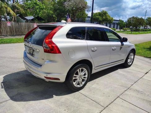 Used 2015 Volvo XC60 T5 Premier image 10