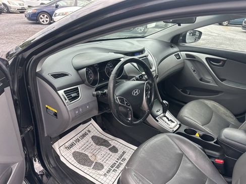 Used 2013 Hyundai Elantra Limited w/ Technology Pkg FWD image 11