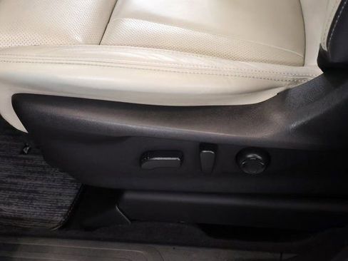 Used 2023 Subaru Ascent Limited w/ Technology Package image 15