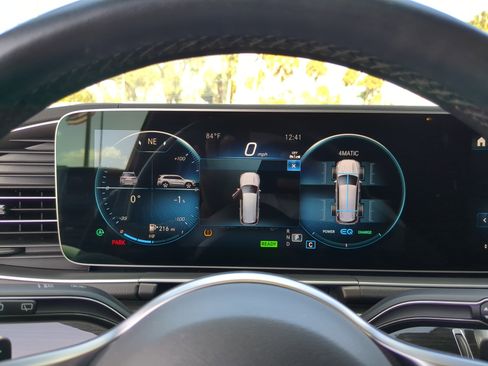 Used 2023 Mercedes-Benz GLS 450 4MATIC image 36