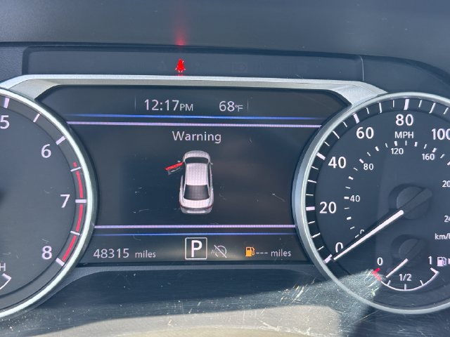 Used 2024 Nissan Sentra SR w/ SR Premium Package FWD image 29