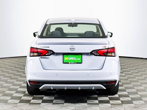 Used 2023 Nissan Versa SR w/ Trunk Package FWD image 7