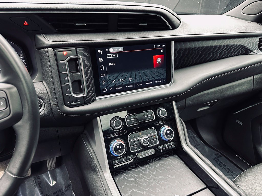 Used 2023 GMC Yukon Denali AWD/4WD image 32