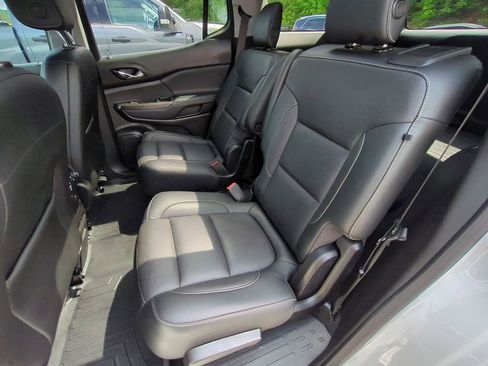 Used 2019 GMC Acadia SLT FWD image 15