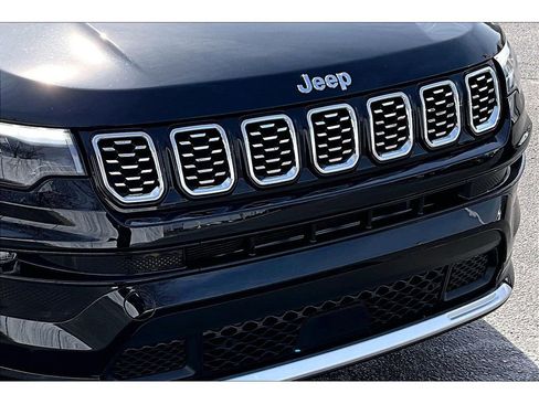 Certified 2024 Jeep Compass Limited w/ Elite Group image 31
