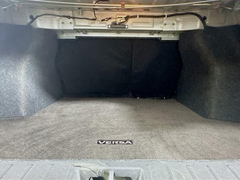 Used 2025 Nissan Versa SV FWD image 27